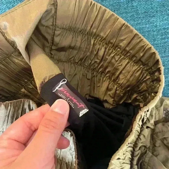 Fp Movements Shorts Size Small - Picture 2 of 3